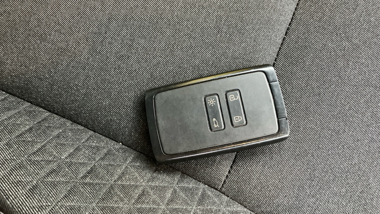 Renault Clio 1.0 TCe 90 Iconic Edition 5dr Petrol Hatchback